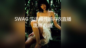 两个大老黑伺候一个中年熟女，口交两个大鸡巴真骚，被两黑鬼轮草抽插，干了骚逼干菊花，各种体位