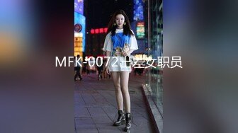  漂亮大奶美眉 舒服吗小骚货 快点干 在家被大鸡吧小哥哥无套输出 操的舒坦很享受 内射