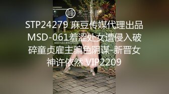 越南骚浪反差妹「Miuzxc」男友口活真好差点被舔喷了，为了报复男友巨乳反差眼镜娘狠狠操他被射了满脸