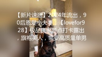 大神旅游景区一路走一路抄底众多的美女少妇眼界大开2 (3)