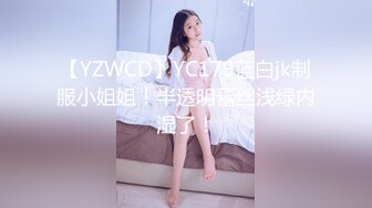 优雅气质尤物御姐女神美乳翘臀半脱连衣裙，镜子前翘起美臀后入，一边被操一边看自己发骚的样子，上位骑乘全自动