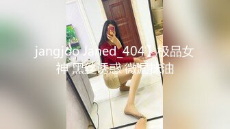 两个极品小妹全程露脸发骚互动狼友撩骚，听狼友指挥脱光光，奶子和逼逼都很嫩，跳蛋塞逼里浪叫呻吟，好刺激[