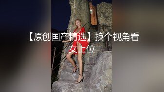 【新片速遞】 私房十月最新流出商场隔板女厕全景❤️后拍美女尿尿3二次入镜的耐克鞋美眉