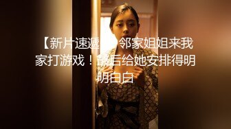 【新片速遞】  熟女妈妈 我跟你小姨子打电话 你还要搞搞搞 不能忍一忍 妈妈舒服吗 舒服 大奶妈妈边打电话边被儿子操 