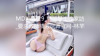 ❤️❤️马尾辫漂亮小姑娘，双洞齐开名场面，小穴菊花一起操，骑乘后入爆菊，撑爆骚穴，前后夹击